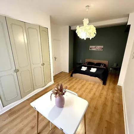 Le Grand Jaures 8 Personnes Daire *